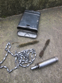 German cleaning set Mauser K-98. Duits schoonmaaksetje voor de Mauser K-98 leuk gemarkeerd.