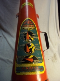 Fire- extinguisher, with nice label. Brandblusser, druppelvorm met mooi en helder etiket