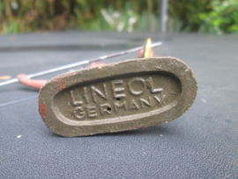 LINEOL Indiaan met speer. goede staat