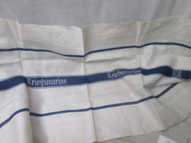 Towel of the German Navy. Handdoek van de Kriegsmarine, blauw van kleur met 1 baan.