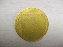 German medal 1936 Reichswehr, Wehrmacht shooting price. Duitse penning schietprijs vuurverguld top staat