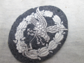 German Luftwaffe Fliegerschützenabzeichen für Bordfunker. Duits stoffen embleem Luftwaffe wireless operator's air gunner. telegrafist.
