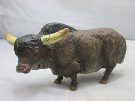 ELASTOLIN Grote buffel met hoorns.