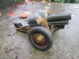 Tin camo gun made in italy. Blikken kanon werkt gemaakt in Italie. leuk model.