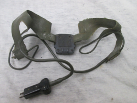 US Throat Microphone used by para units T-45 Phila- 1944. Amerikaanse keel microfoon. para en tank bemanningen.