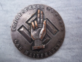 German tinnie, rally badge, Duitse tinnie, Treueschwur 25-2-1934- Gau Mainfranken.