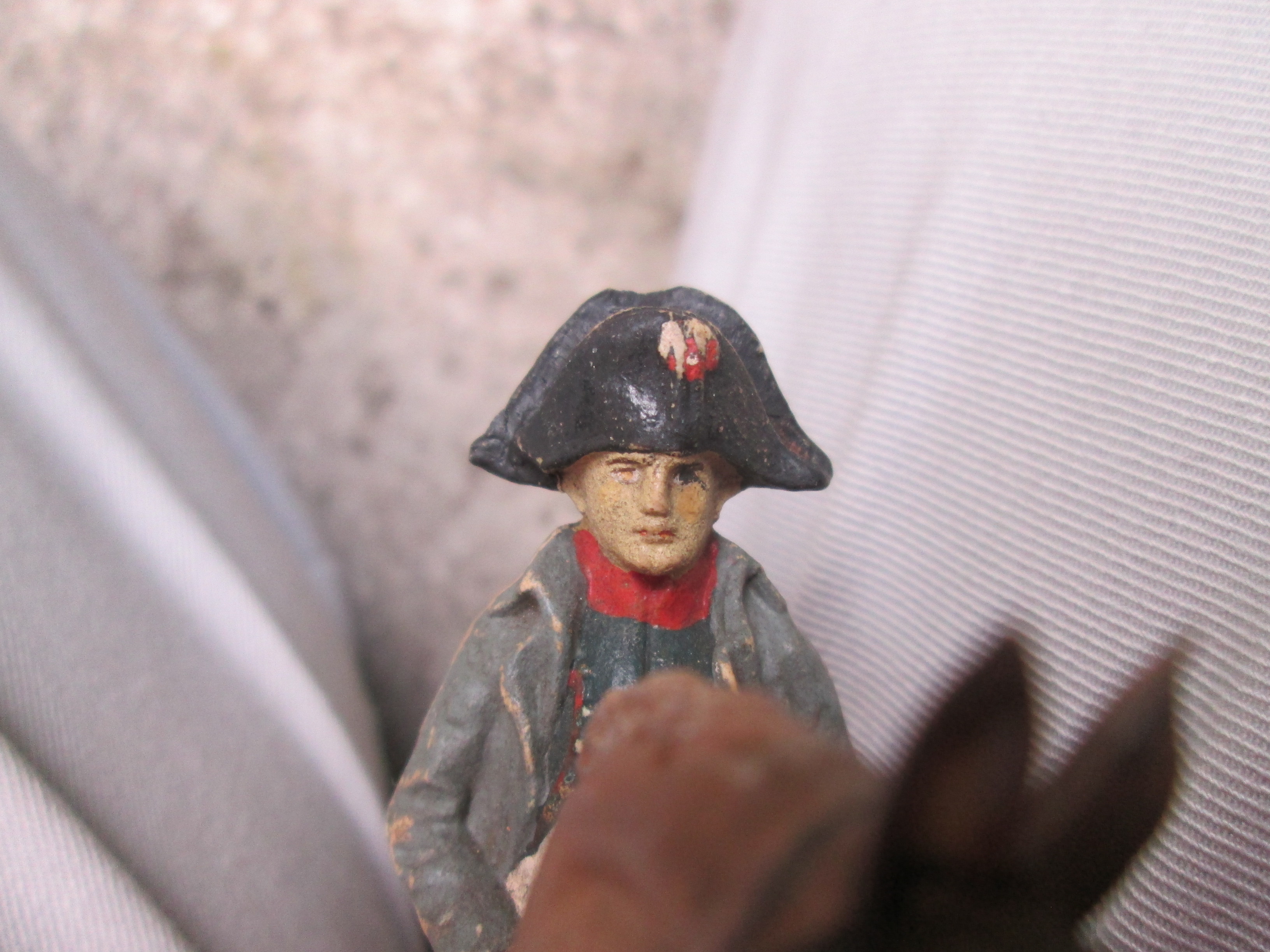 LINEOL Napoleon on his horse. Speelgoed figuur Napoleon te paard.