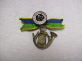 Italian button badge Military. Italiaanse draag medaille oud militairen