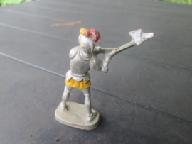 ELASTOLIN knight with axe. ridder met bijl goede staat