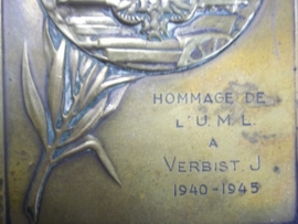 Belgium remembrance plaque of the UML. Belgische herinneringsplaquette op naam.