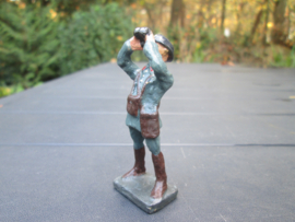 DURSO French officer with binocular, Franse officier met verrekijker.