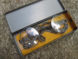 German glasses for the gasmask in metal box. Duitse bril voor het gasmasker, MASKEN- BRILLE. leuk origineel item.