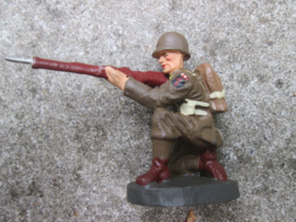 ELASTOLIN American soldier shooting rifle. Amerikaanse soldaat geknield schietend.