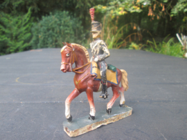 GERESERVEERD DURSO Napoleontic soldier on horse. Napoleontische soldaat op paard, bespeelde staat.