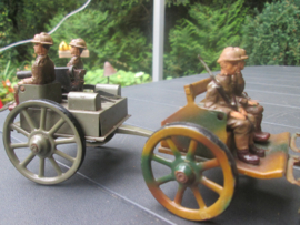 Tippco Belgium combination . Blikken kar met machine geweer drager paarden en Belgische soldaten leuke combinatie.