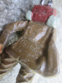 ELASTOLIN Wounded Belgium soldier, Gewonde Belgische soldaat TOP stuk zeldzaam.