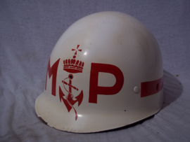 Nederlandse binnenhelm van de Marine Patrouille, jaren 50 zeer bijzonder capac binnenwerk. Koninklijke Marine.