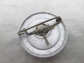 German tinnie, rally badge, Duitse tinnie Luftwaffe - Luftsport hilft Deutschland. Barnsteen.