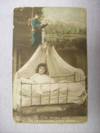 Romantic postcard with French soldier. Postkaart romantisch militaire afbeelding