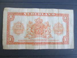 Dutch banknote made in the USA 1943 with Queen Wilhelmina 1 Gulden. Bankbiljet van 1 gulden gemaakt in Amerika 1943 met Koningin Wilhelmina bijzonder apart stuk.
