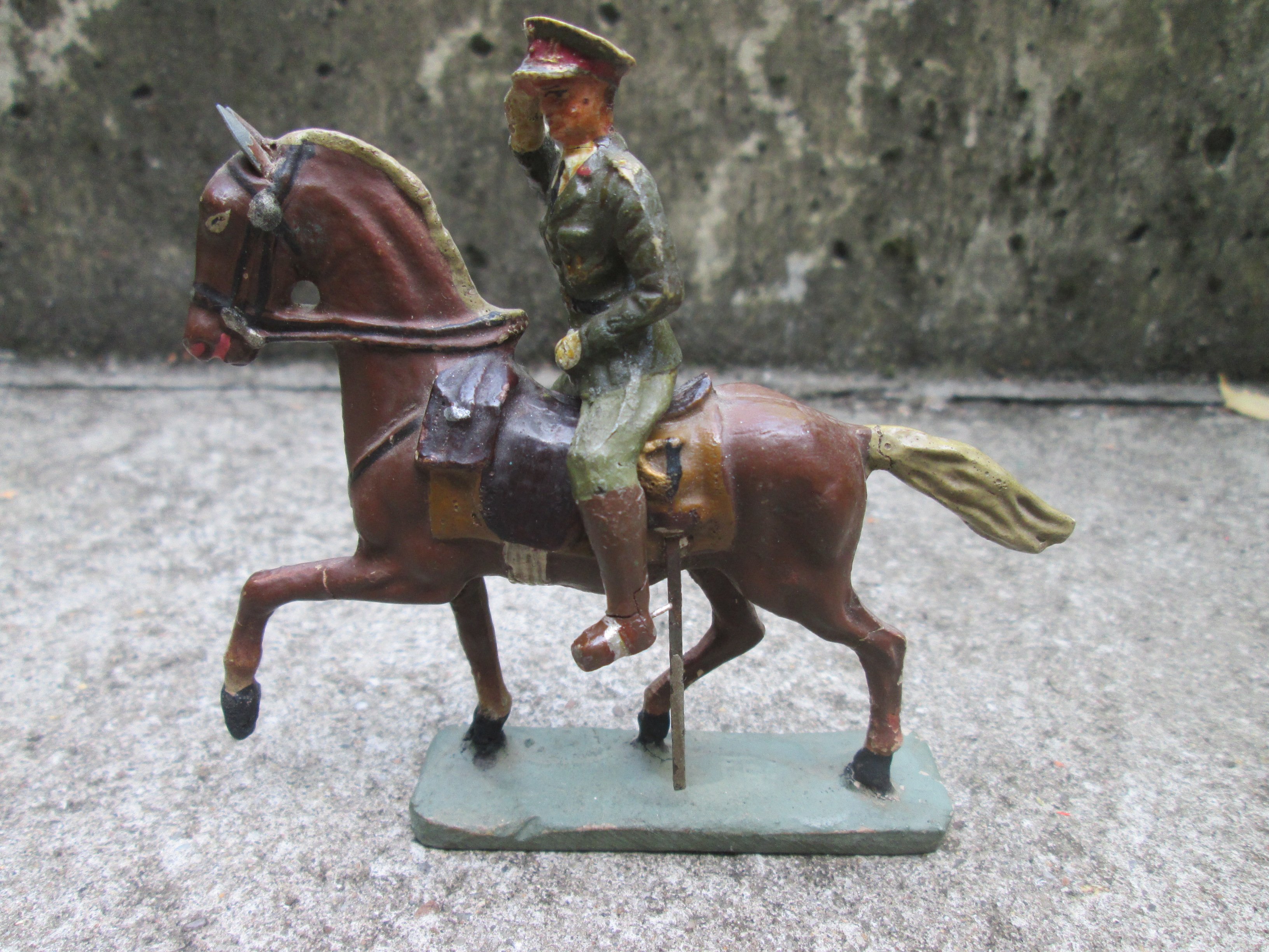 DURSO Belgium king on horse Durso Koning Leopold van Belgie op paard zeer goede staat