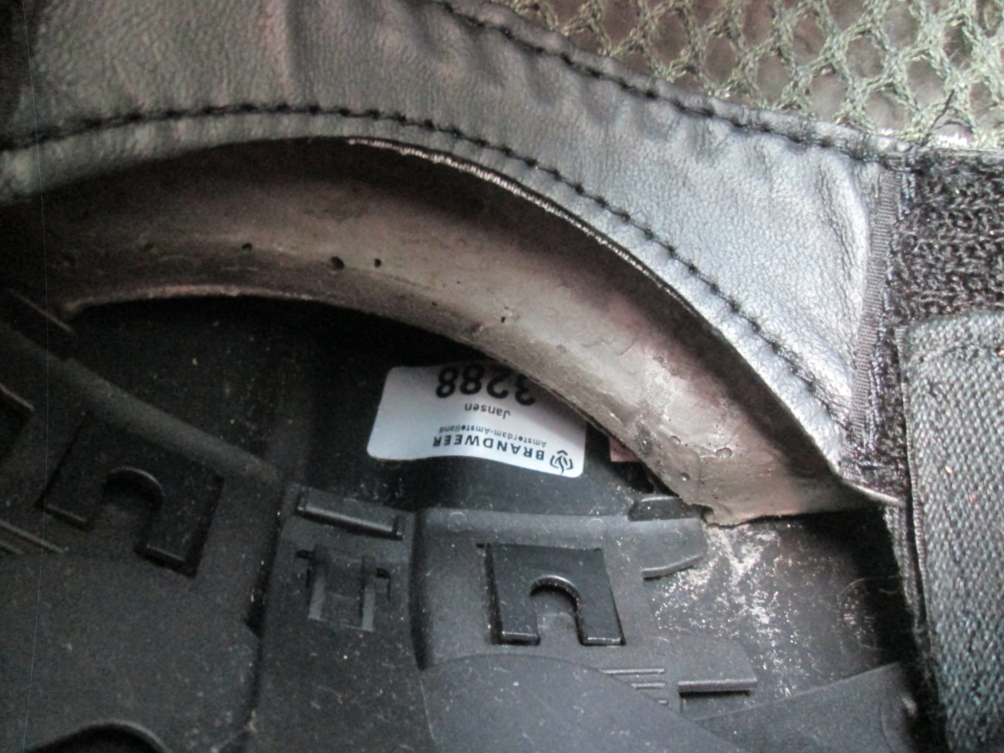 Firehelmet Amsterdam Brandweerhelm Amsterdam Amstelland met intercom zeer nette staat TOP stuk en moeilijk te vinden.
