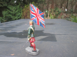 CHIALU Scottish soldier with the Union Jack. Schotse soldaat met de Engelse vlag. goede staat.