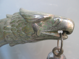 Duitse militaire lyra, met 2 kleurige paardenstaart, adelaar en adelaarskoppen, compleet met houten handvat en muziekplaatjes, zeldzaam stuk gebruikt door Wehrmacht en Reichswehr. jaren 30-40. Berlijns zilver.
