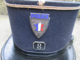 French police cap with number. Franse politie kepie met nummer, oud model, gedragen door de Parijse politie.