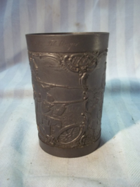 German pewter shooting price 1897. Duits tinnen schietbeker, op naam met militaire afbeeldingen TOP item