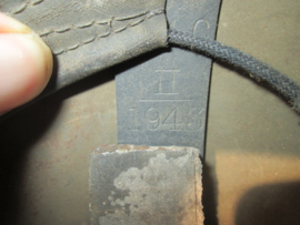 British steelhelmet Mk II, nicely marked and dated 1943, nevercleaned found in Germany. Engelse staalhelm Brodie type Mk II met maker en datum 1943 niet schoongemaakt zo gevonden.