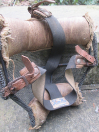 Antiek scherm masker gemaakt door Ken-Wel. model uit de jaren 30-40.