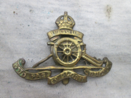 British cap badge Royal Artillery, first world war Engels petembleem Veldartillerie