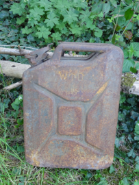 Engelse jerrycan, 1943 War Department gemarkeerd, nette staat.