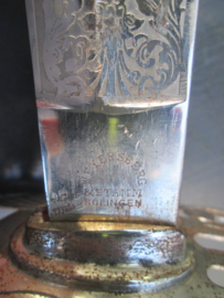 Austrian officers sword with very nice and rare etching. Oostenrijks Dragonder officiers sabel met zeer mooie en zeldzame gravering ehrensabel voor de drager.