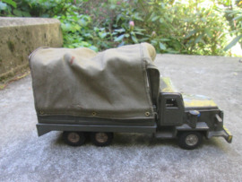 Military toy truck US Army. Blikken speelgoed vrachtwagen Amerikaans leger Made in Japan jaren 60, werkend.