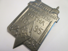 German tinnie, rally badge, Duitse tinnie Hitler- Jugend HJ Bannaufmarsch 27/ 28- 6 - 1936 Gotha HJ Bann 95. Veranstaltungs abzeichen.