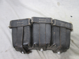 German ammo pouch, Duits patroontasje Mauser K-98 Lederwarenfabrik Loburg 1940. very good condition.