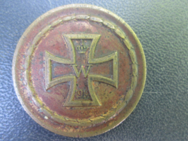 German remembrance coin medal. Duitse herinnerings penning S.M.S. EMDEN, een schip heel actief tijdens de Boxeropstand en WO1 in China Ijzerenkruis 1914 op achterkant zeer zeldzaam stuk zoals alles van de S.M.S. EMDEN.