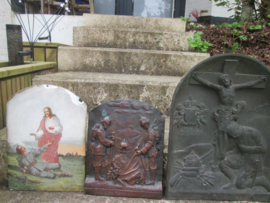German memorial plaque. Duitse grafplaat van rood koper voor in een huis altaar ter herinnering aan de gesneuvelde. zeer nette plaat Dem Toten Helden ein Gebet. 25 bij 32 cm. leuke voorstelling TOP