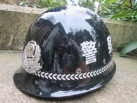 Helmet of the Chinese police. Helm van de Chinese politie. 2 talig. oproerpolitie. zeldzaam stuk moeilijk te vinden.