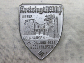 German tinnie, rally badge, Duitse tinnie. Kreistag der NSDAP Kreis Gelnhausen 25 u. 26 juni 1938 in Gelnhausen. not often seen tinnie.