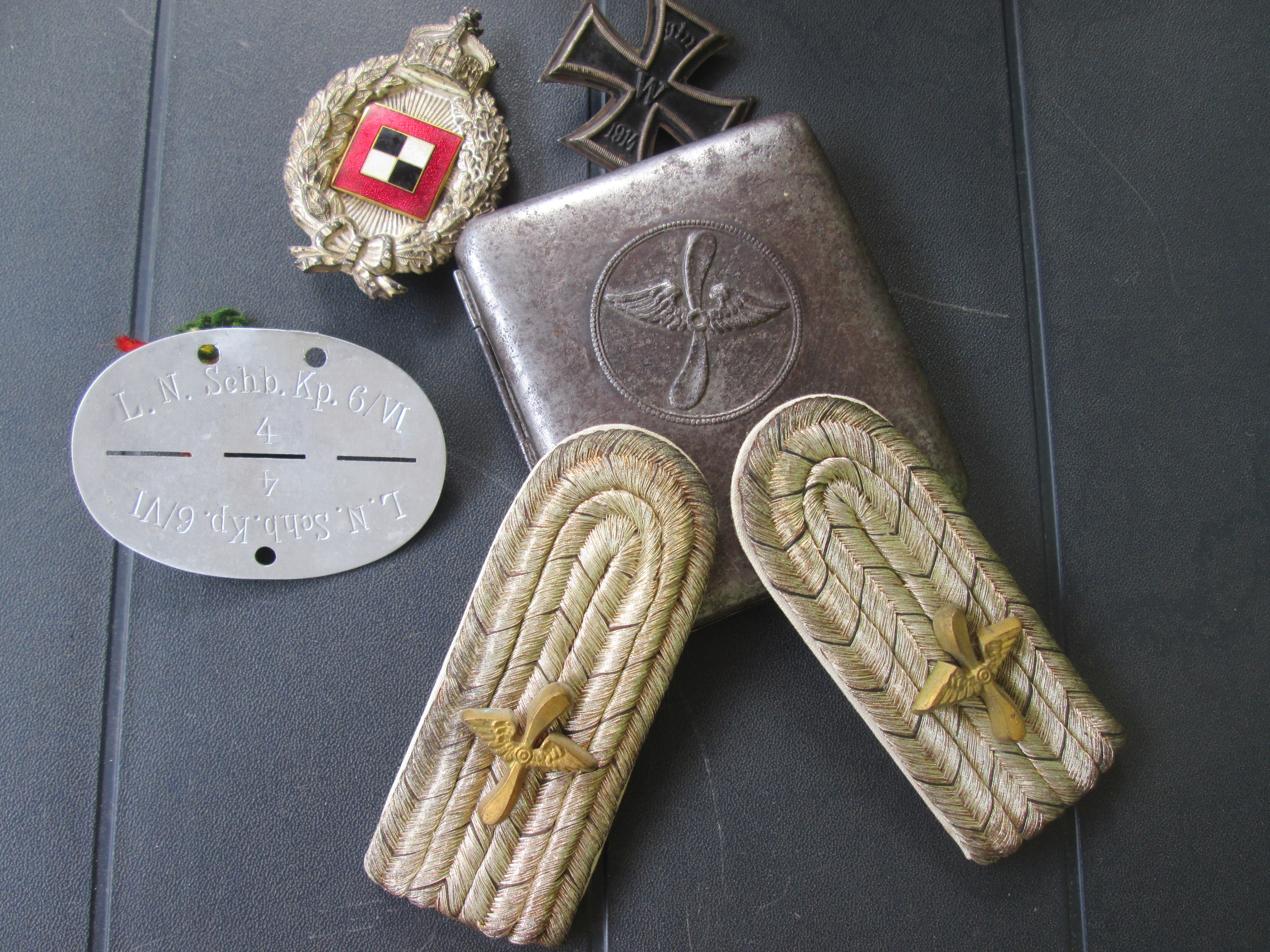 German cigarette case FLIEGERTRUPPEN.