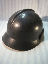 French M- 1945 steelhelmet, mostly called the Jeanne d'Arc  helmet. Franse gemotoriseerde helm model 1945