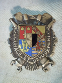 French firebrigade badge, Embleem borsthanger Franse brandweer.