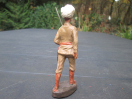 ELASTOLIN British colonial soldier. 10 cm.  Engelse soldaat koloniaal met tulband, goede staat.