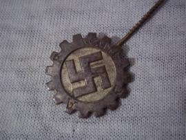 German stickpin, tinnie, Duits draagspeldje zeldzaam, very rare, DAF werber, nicely maker marked, gesgesch.