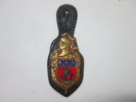 French police badge Paris. Franse borsthanger Franse politie van Parijs. Gendarmerie