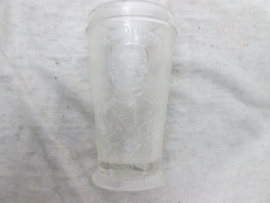 German glass. Duits glaasje voor jam of mosterd, met patriotische afbeelding van het Ijzere nKruis en Hindenburg., leuk loopgraven spul.