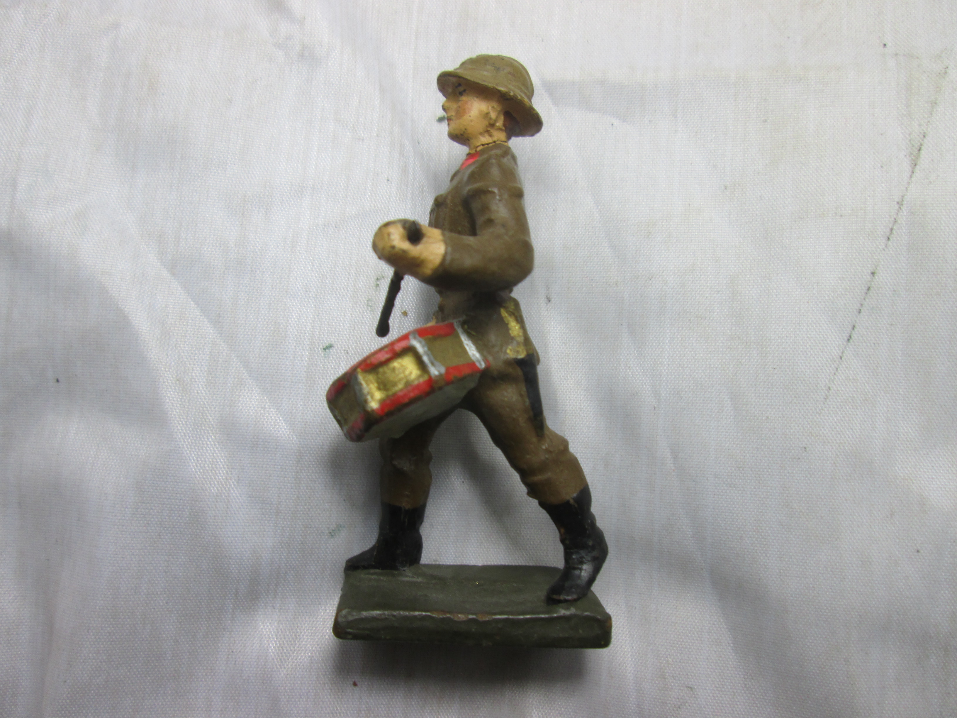 LINEOL Belgium soldier with drums. Elastolin soldaat Belgie drumband tamboer, goede staat